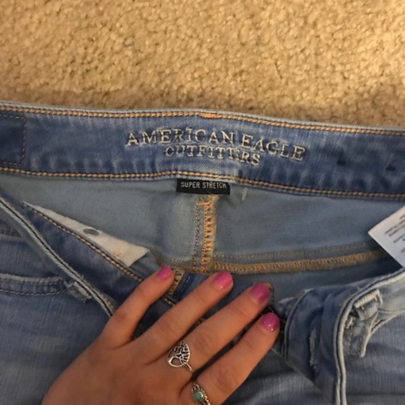 American Eagle Shorts - Picture 2 of 3
